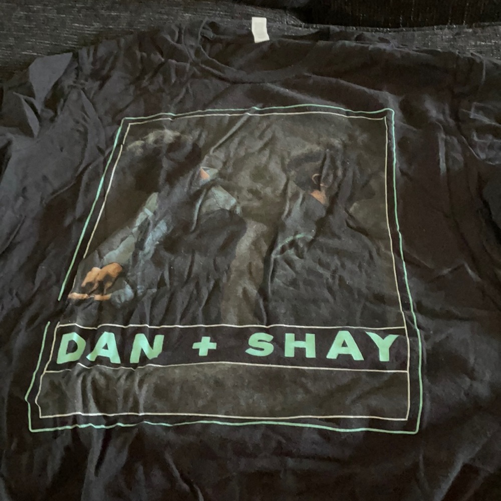 Dan and Shay tour tshirt!